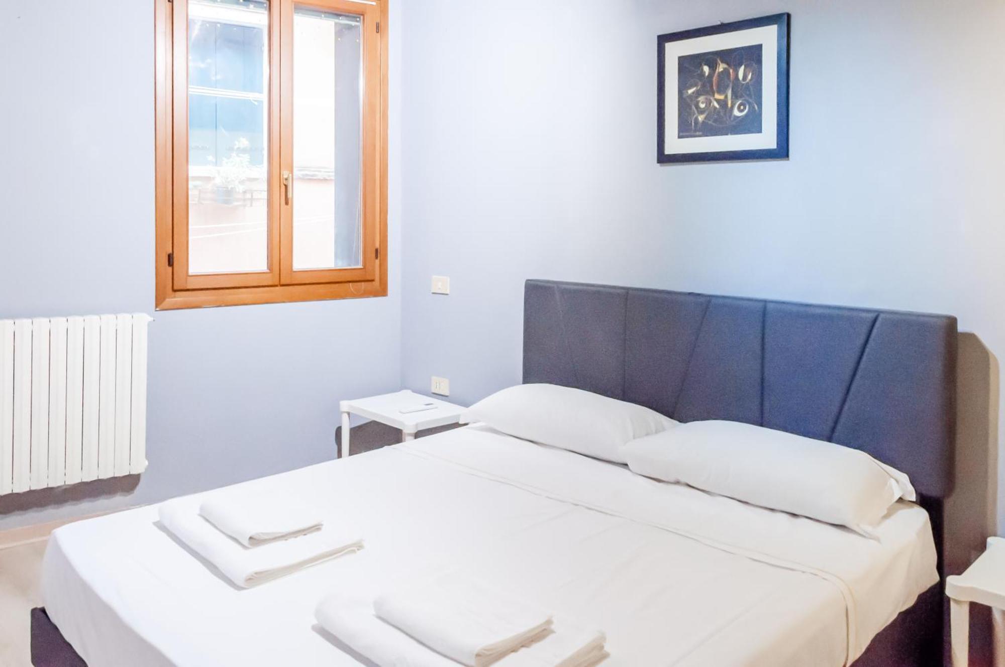 With Private Bathroom Stella 2 Bed & Breakfast